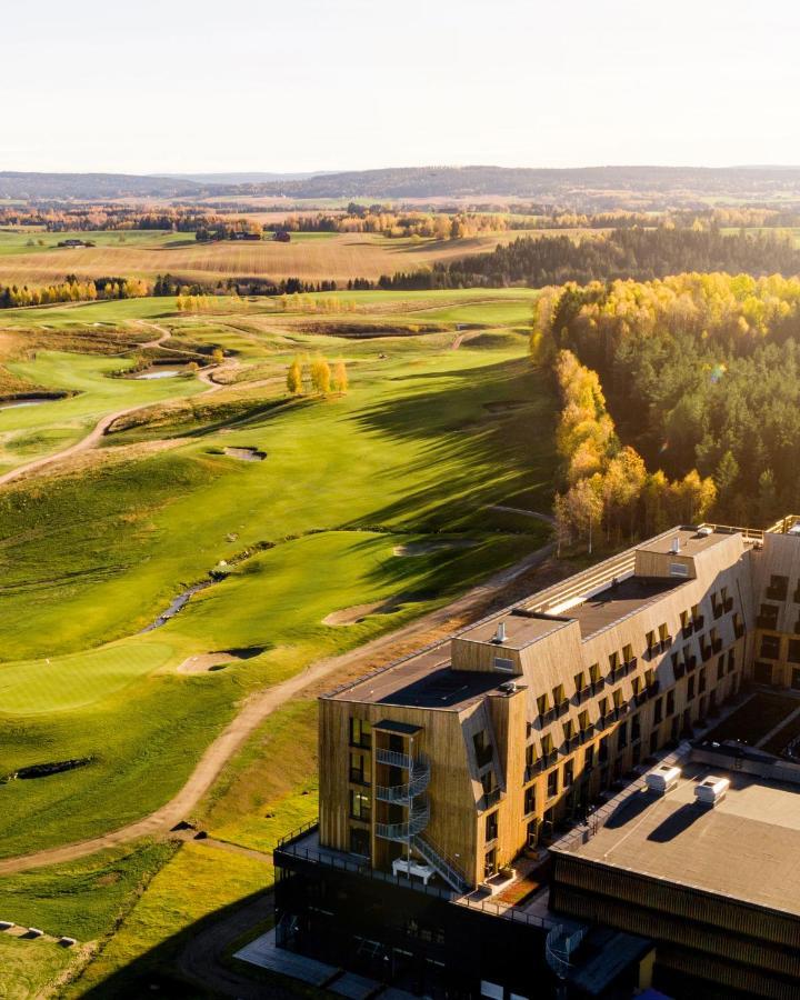 Lily Country Club Hotel 5*